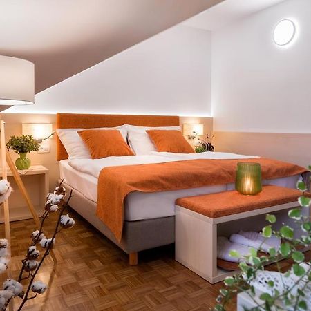 Hotel Gostilna Vovko โนโวเมสโต ภายนอก รูปภาพ
