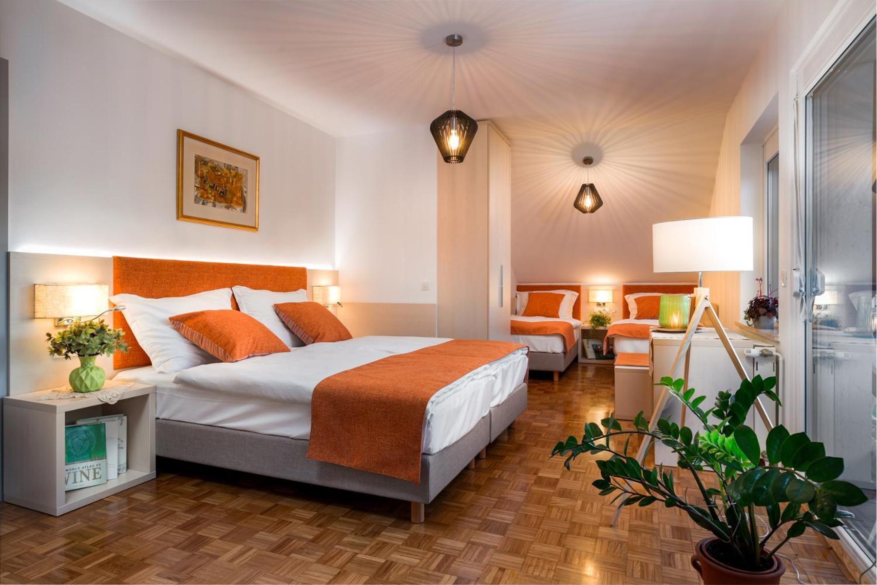 Hotel Gostilna Vovko โนโวเมสโต ภายนอก รูปภาพ